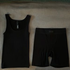 Skims Black Set